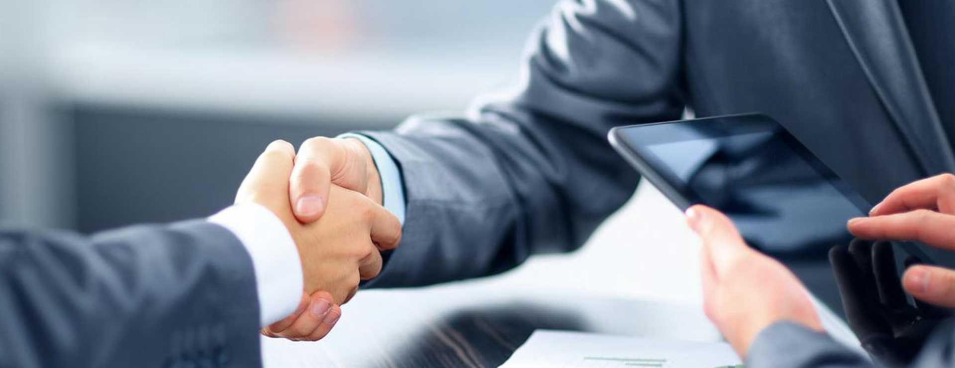 ATENDIMENTO COM EXCELÊNCIA E PRODUTOS